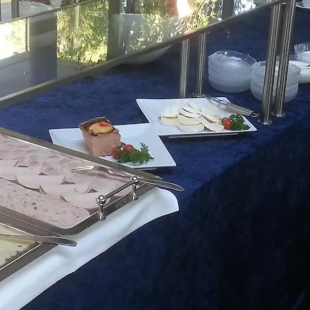 מלון Tagungszentrum Evangelische Akademie