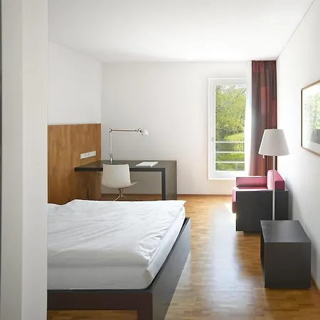 מלון Tagungszentrum Evangelische Akademie באד בול